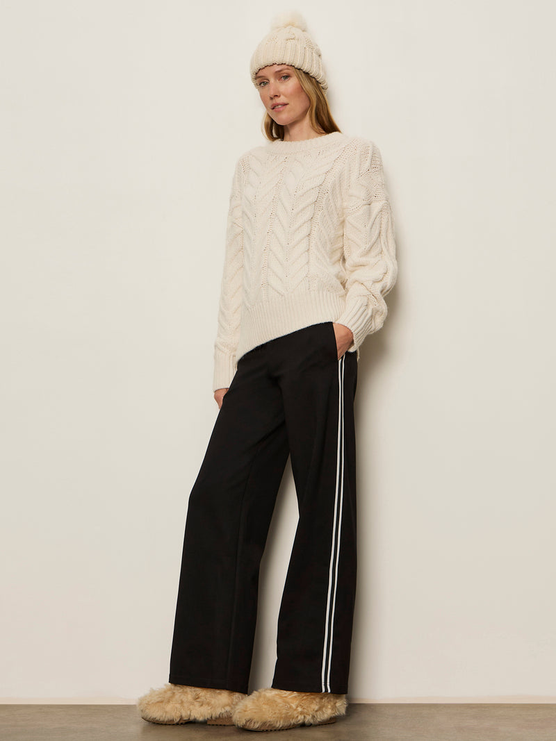 Runway Track Pant Black alt 6