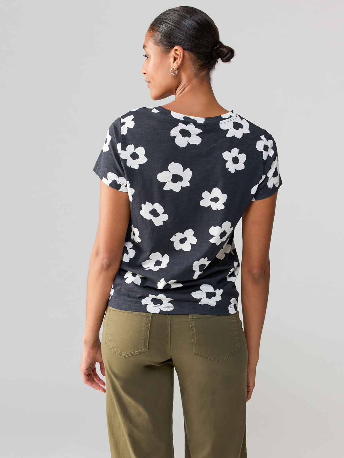 The Perfect Tee Flower Pop