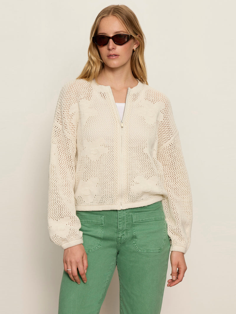 Daily Escape Flower Pop Bomber Collagen