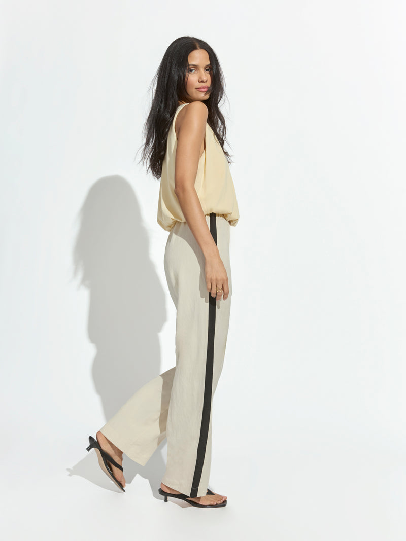 Casual Track Pant Summer Sand / Black alt 1
