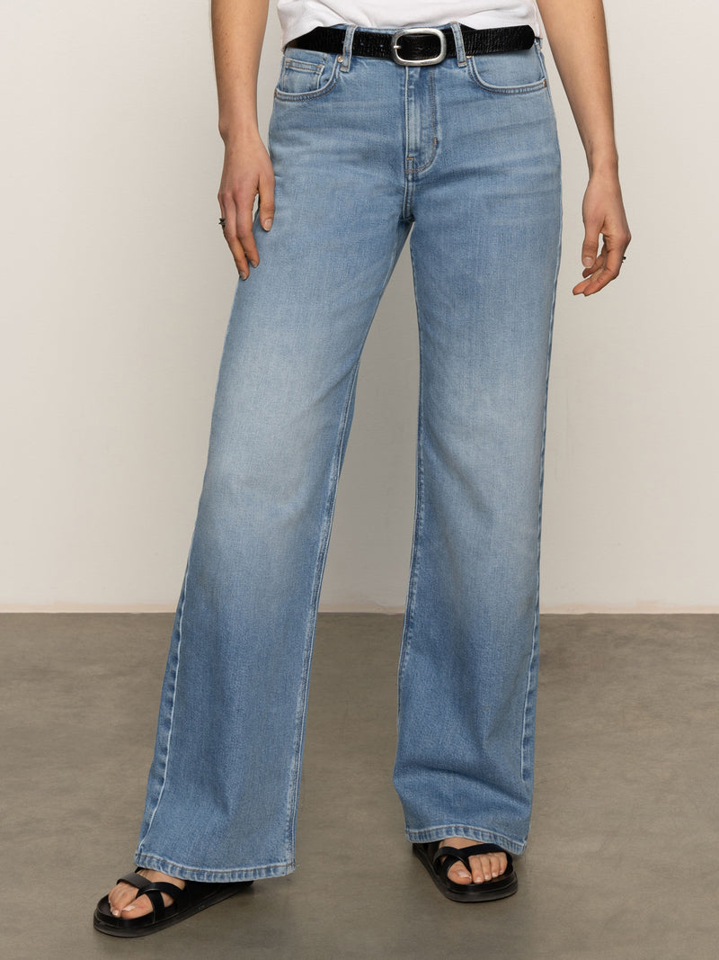 Ekara Slim Wide Semi High Rise Jeans Light