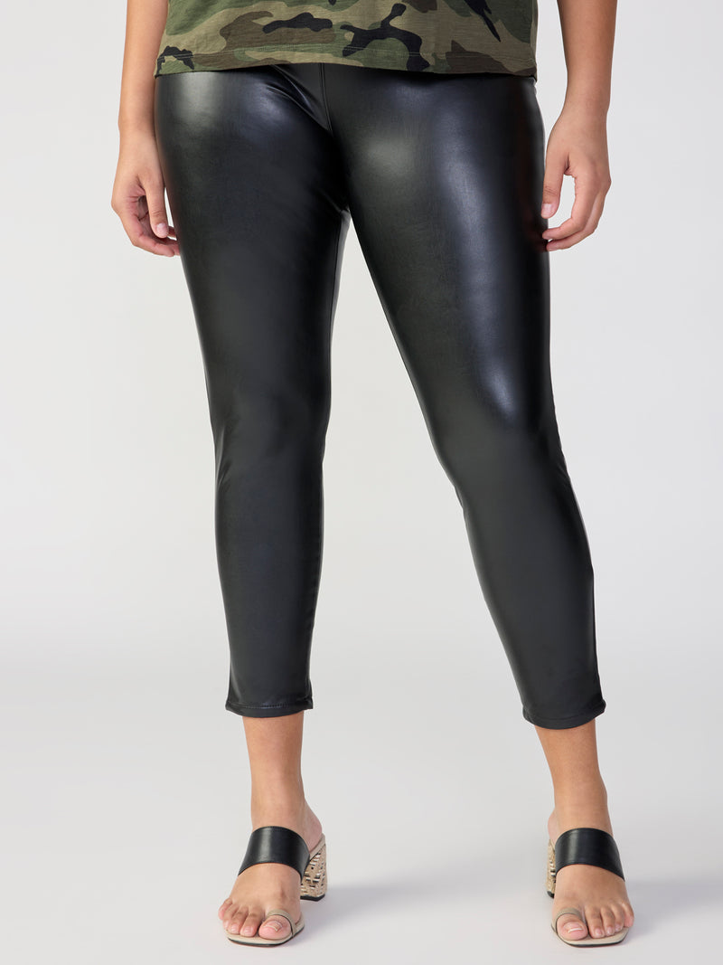 Runway Semi High Rise Legging Slick Black Extended Sizing