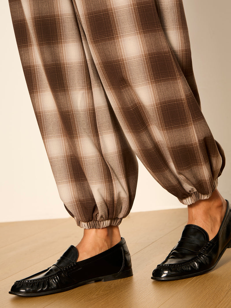 Float On Ballon Pant Cocoa Powder Plaid alt 4