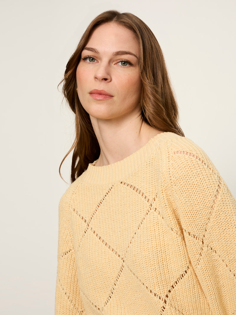 Diamond Stitch Popover Light Goldie alt 4