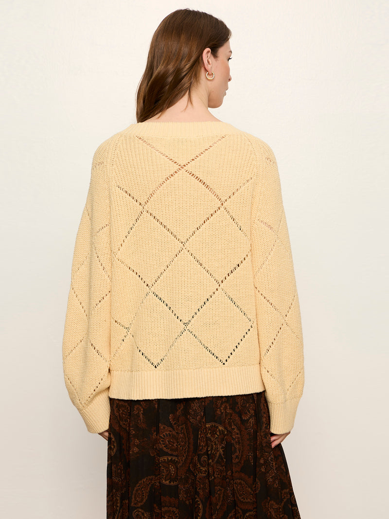 Diamond Stitch Popover Light Goldie alt 3