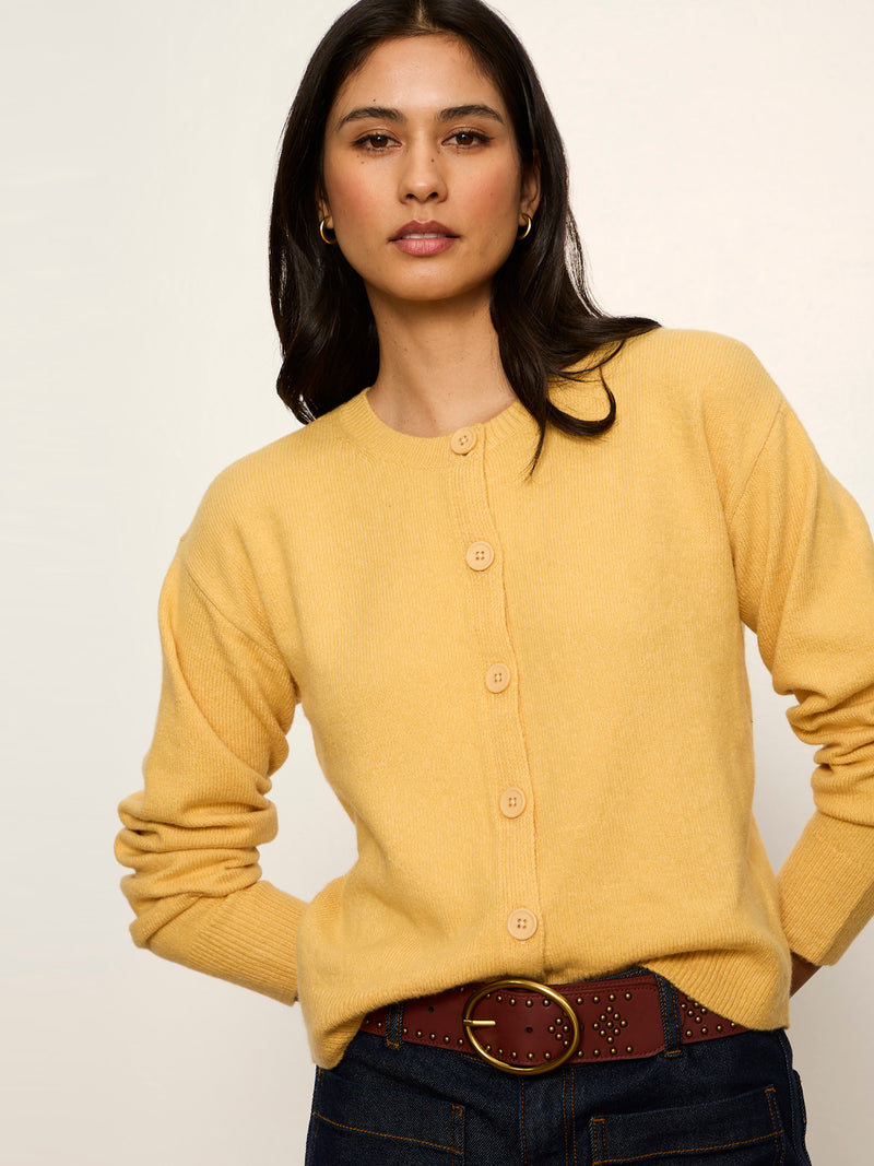 Must-Have Cardi Goldie alt 4