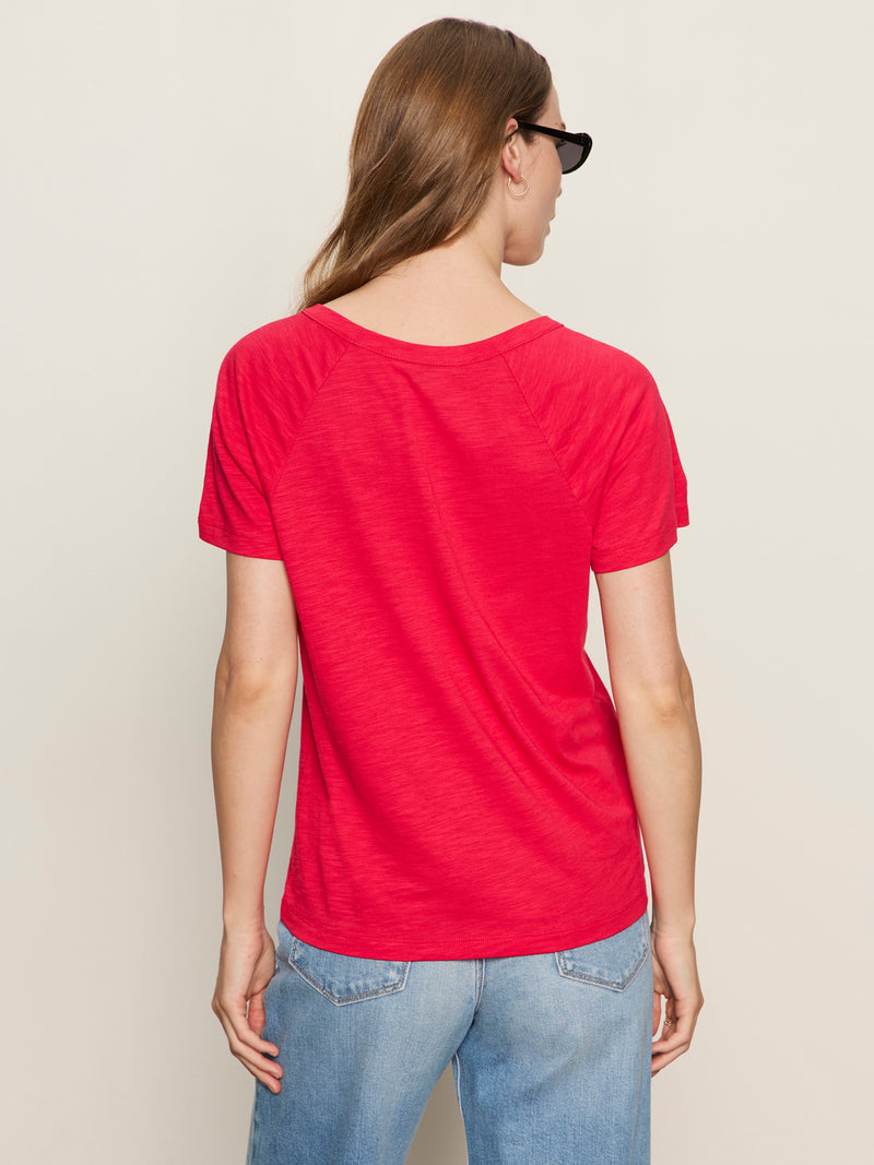 Notch Neck Tee Radiant alt 2
