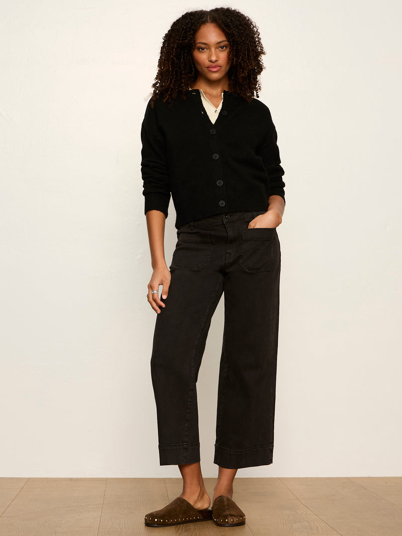 Must-Have Cardi Black alt 5