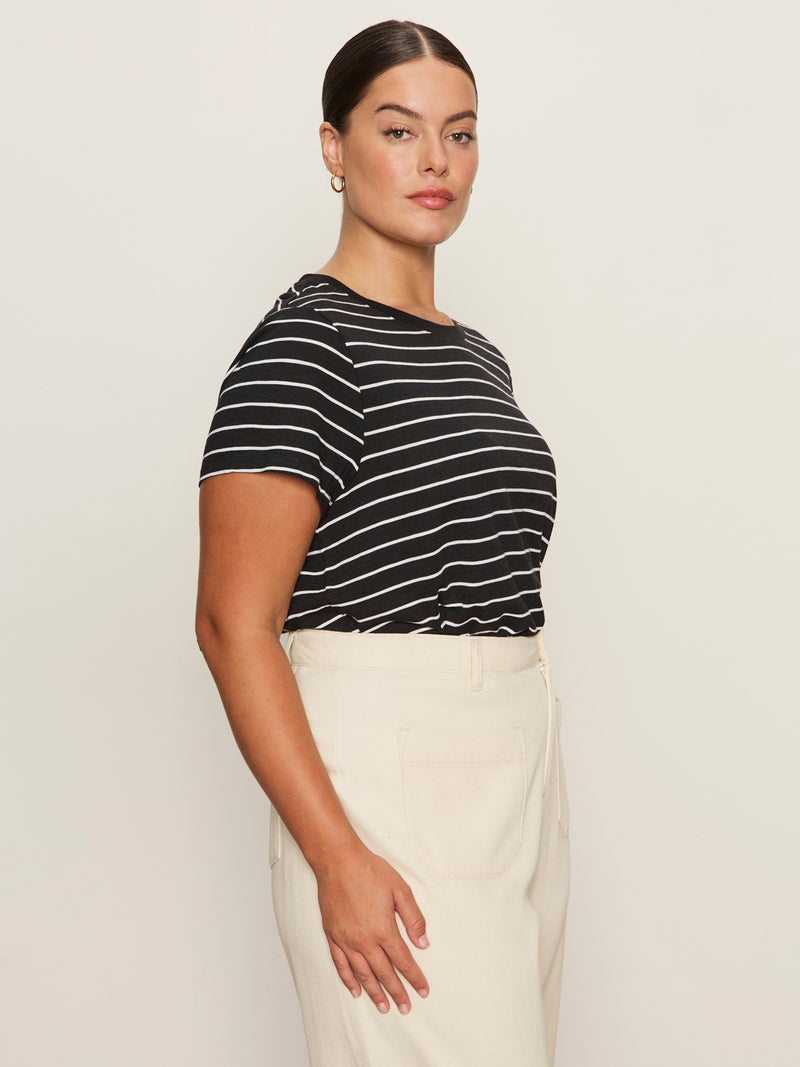 The Perfect Tee White/Black Stripe 5 Extended Sizing alt 3