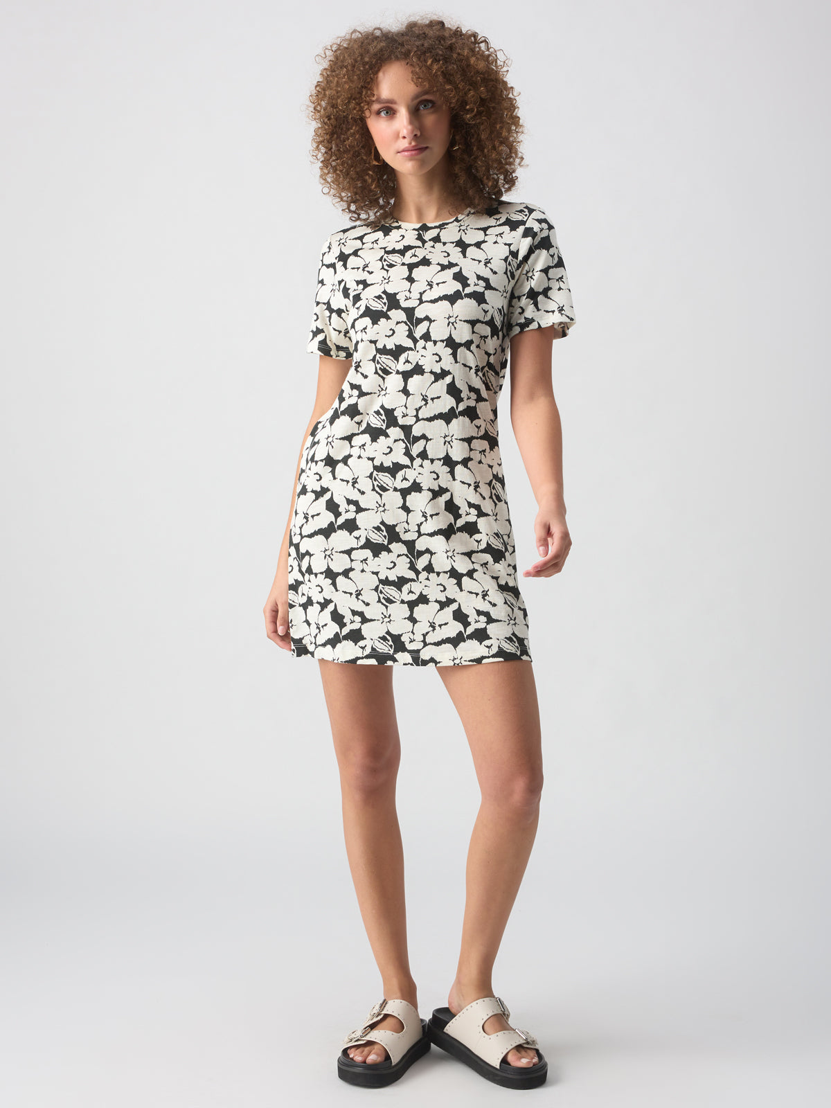The Only One T-Shirt Dress Echo Blooms