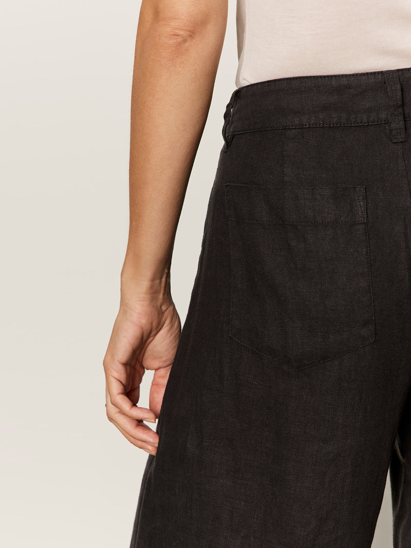 The Linen Marine Wide Leg Semi-High Rise Pant Black alt 2