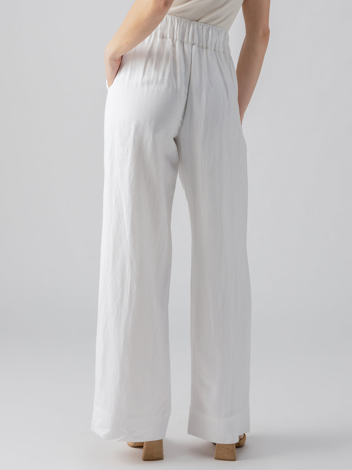 Pull Me On High Rise Pant White