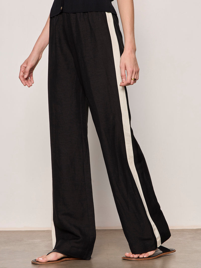 Casual Track Pant Black / Summer Sand