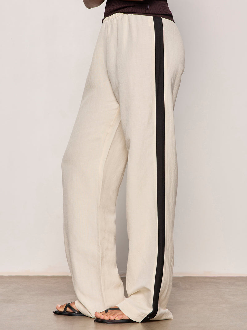 Casual Track Pant Summer Sand / Black
