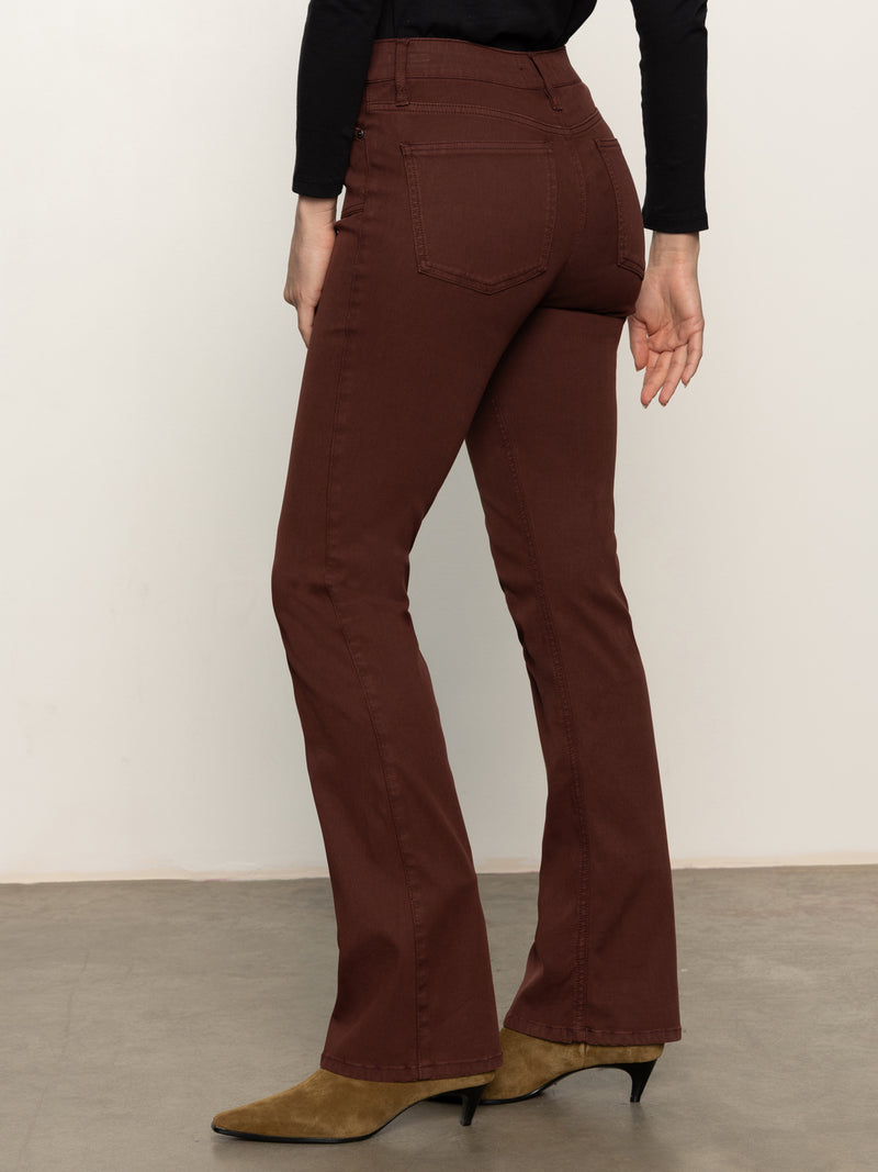 Sculpted Brook Bootcut Pant Chicory alt 2