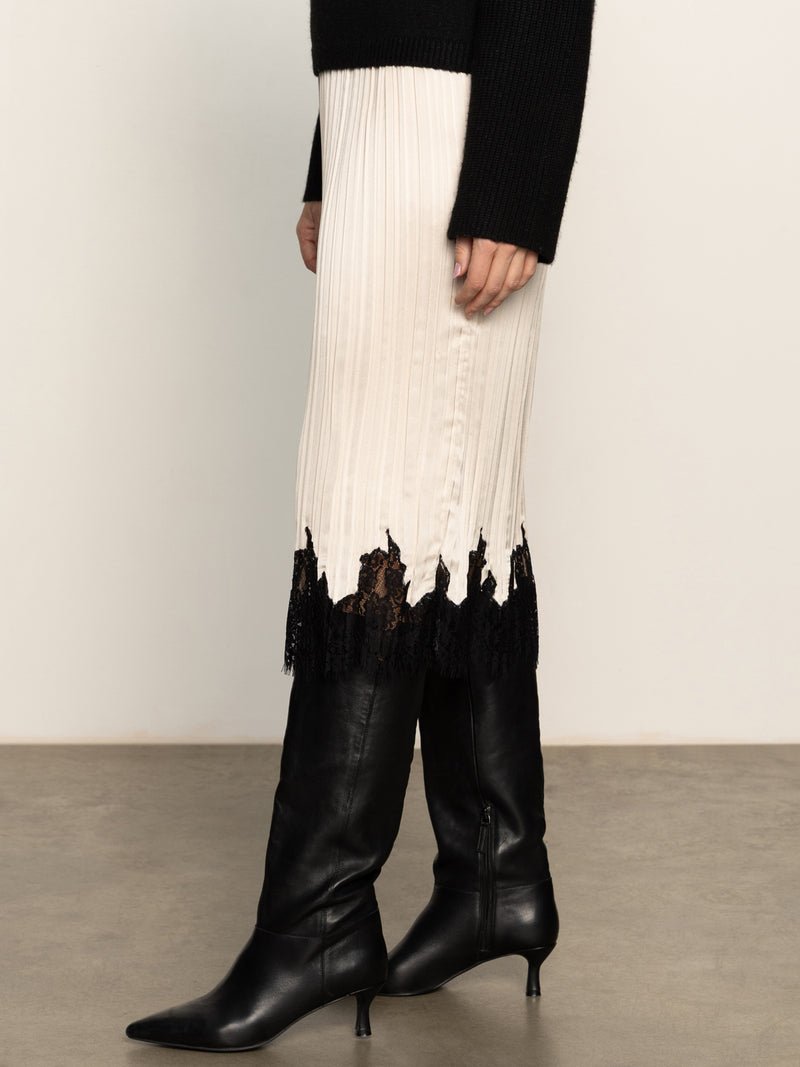 Evermore Pleated Midi Skirt Light Oat alt 2