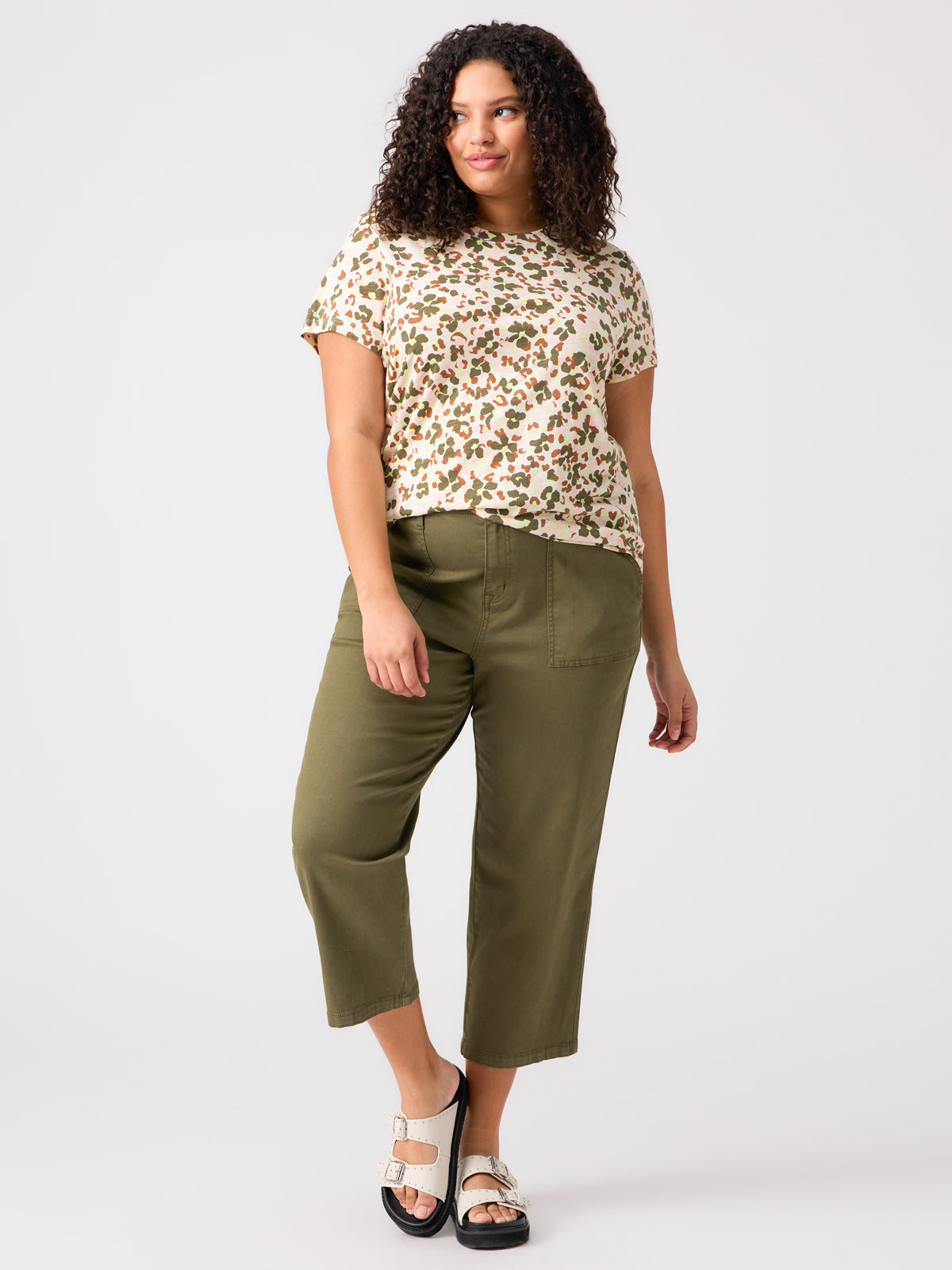 The Perfect Tee Rose Foliage Inclusive Collection