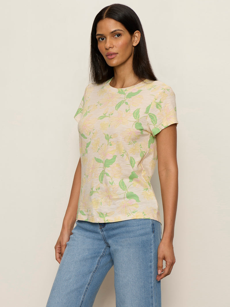 The Perfect Tee Gentle Lily alt 2