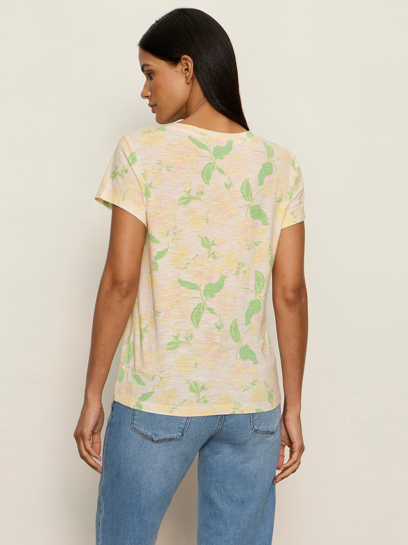 The Perfect Tee Gentle Lily alt 1