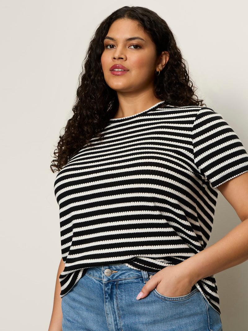 Perfect Textured Tee Black/Chalk Stripe Extended Sizing