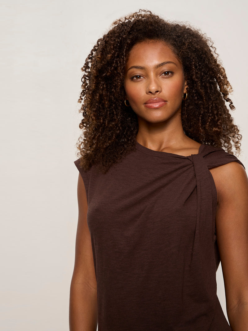 So Twisted Muscle Tee Rich Soil alt 4