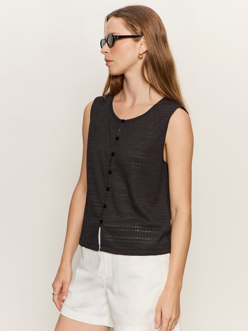Textured Vacation Shell Black alt 2