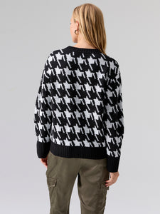 Warms My Heart Cardi Pulse Houndstooth