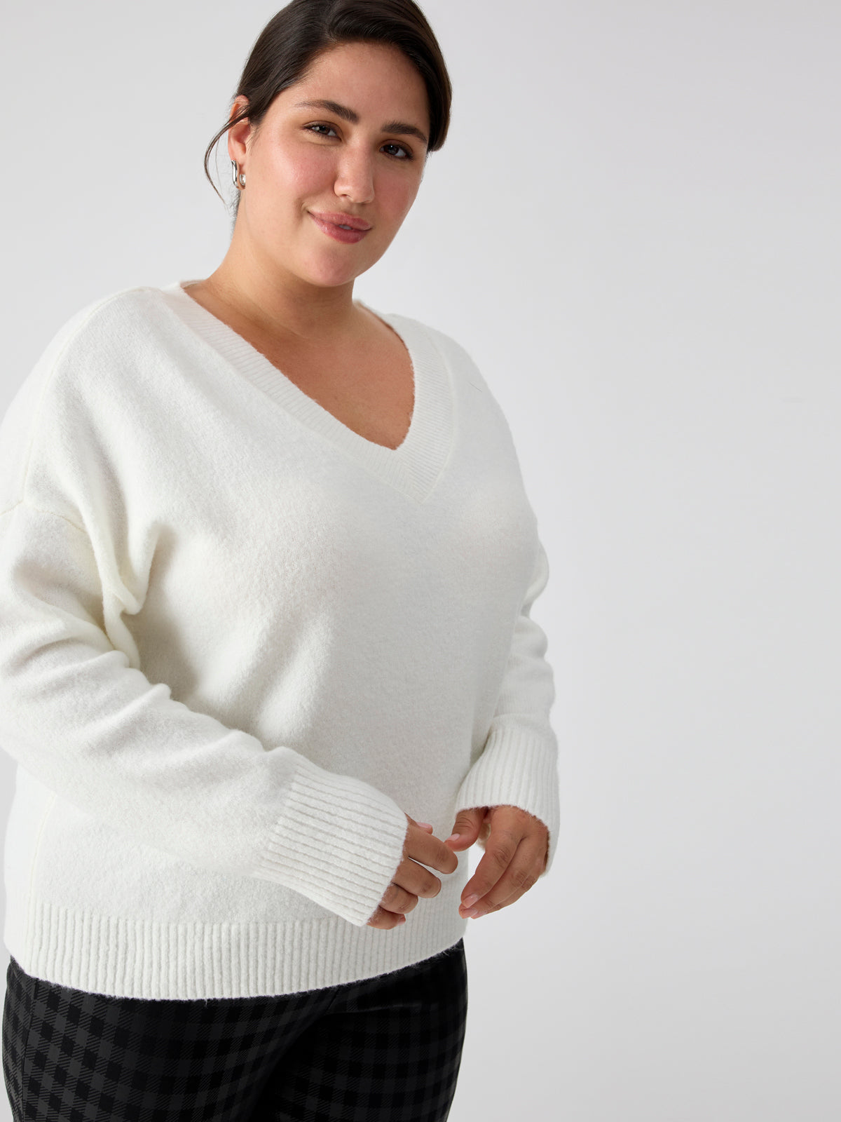 Easy Breezy V-Neck Pullover Sweater Milk Inclusive Collection
