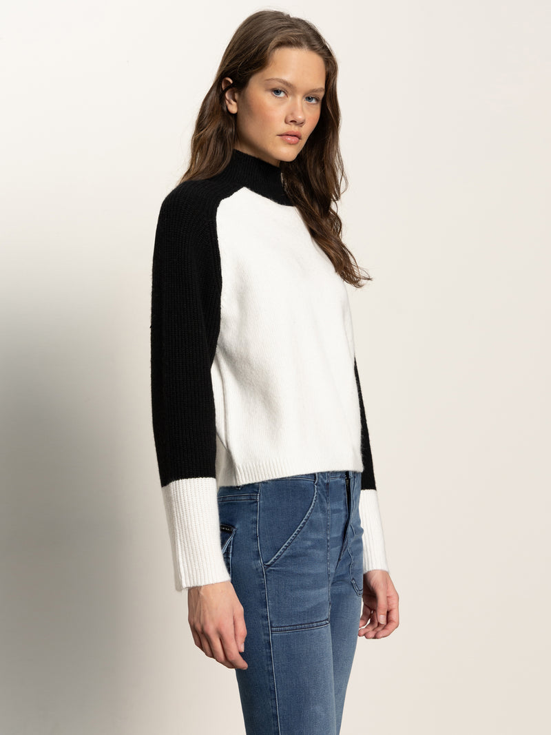 Downtown Mock Neck Sweater Black/ Chalk alt 2