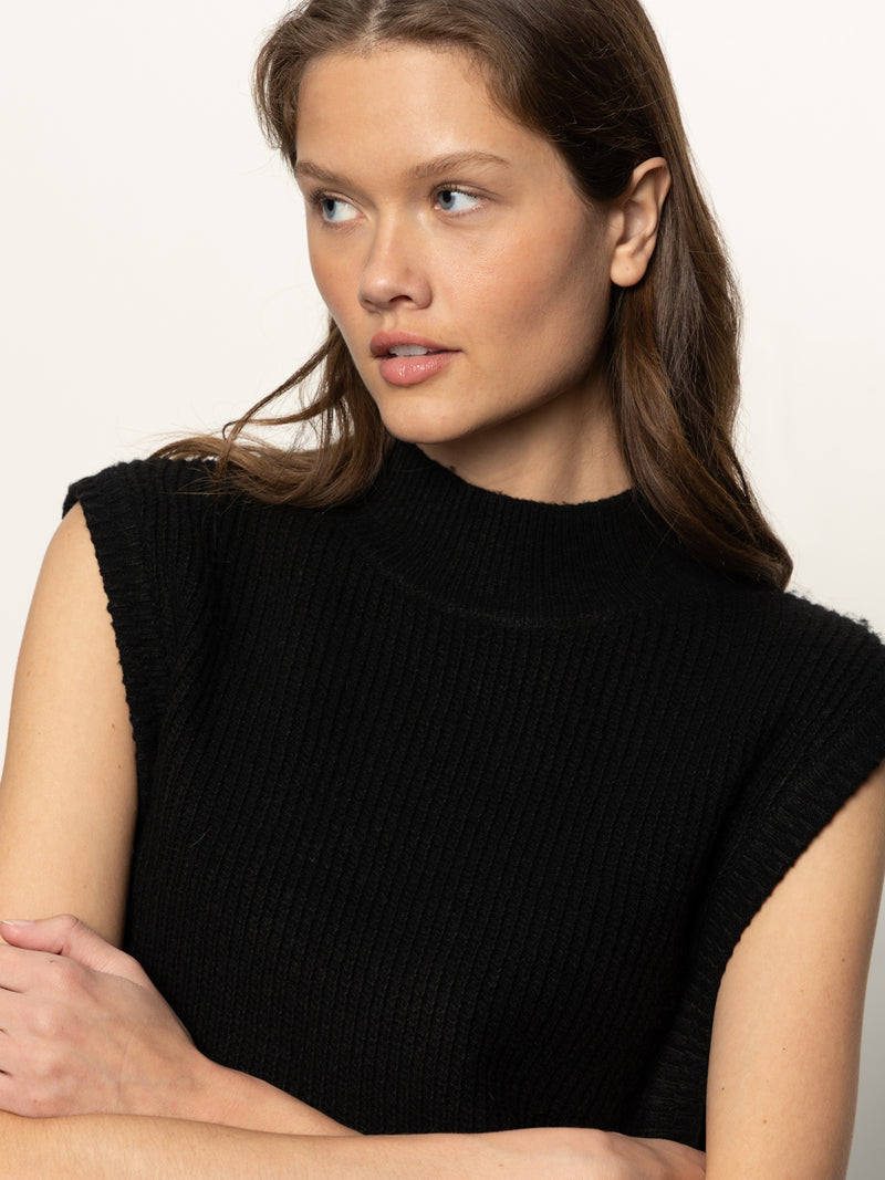 City Sweater Shell Black alt 4