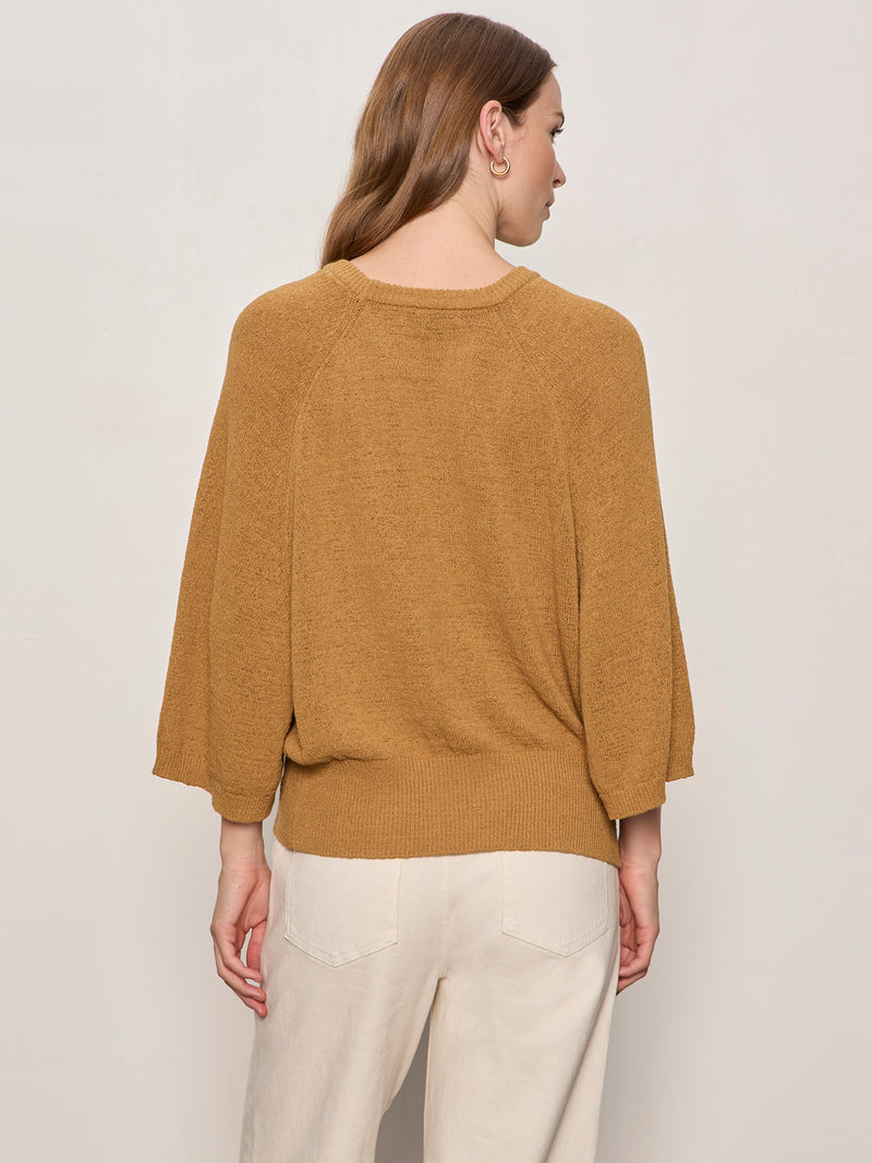 About Us Relaxed Pullover Cumin alt 1