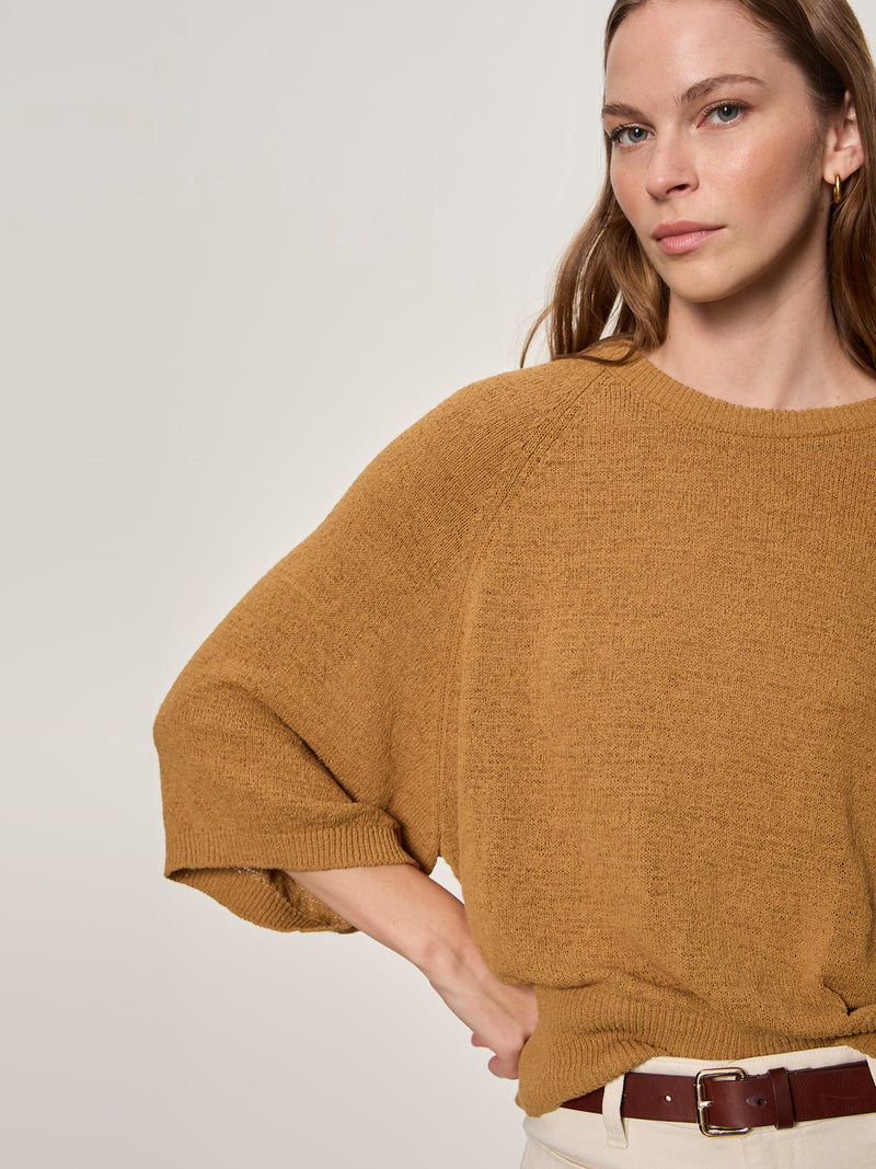 About Us Relaxed Pullover Cumin alt 4