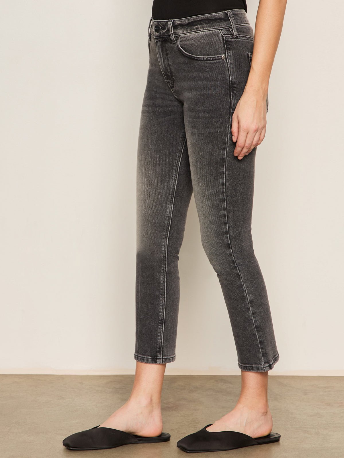 Astra Kick Crop Jean Washed Black Denim - Sanctuary Clothing