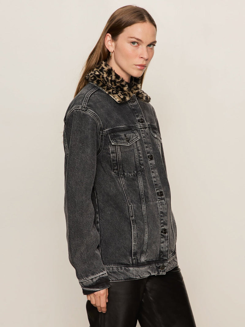 Boyfriend Trucker Jacket Washed Black Denim alt 2