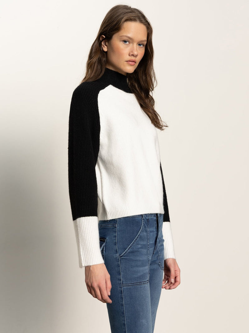 Downtown Mock Neck Sweater Black/ Chalk alt 2