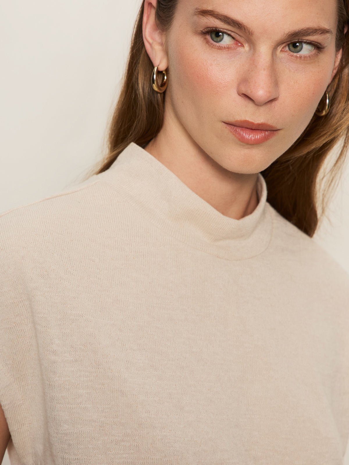 Draped Sleeveless Mock Neck Top Mother Of Pearl - Sanctuary Clothing