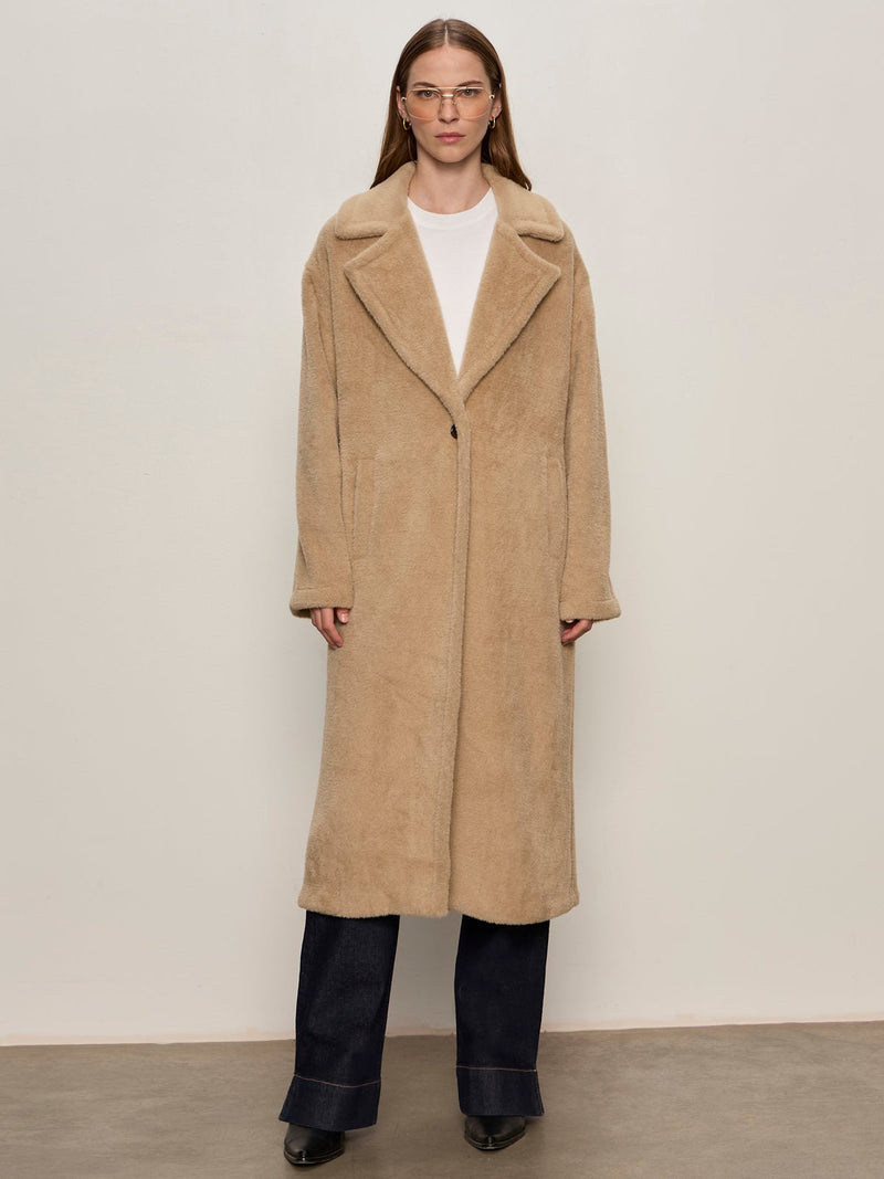 Live In Fur Coat Warm Camel alt 1