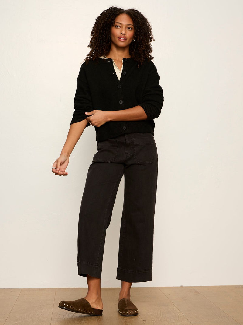 Must-Have Cardi Black alt 4