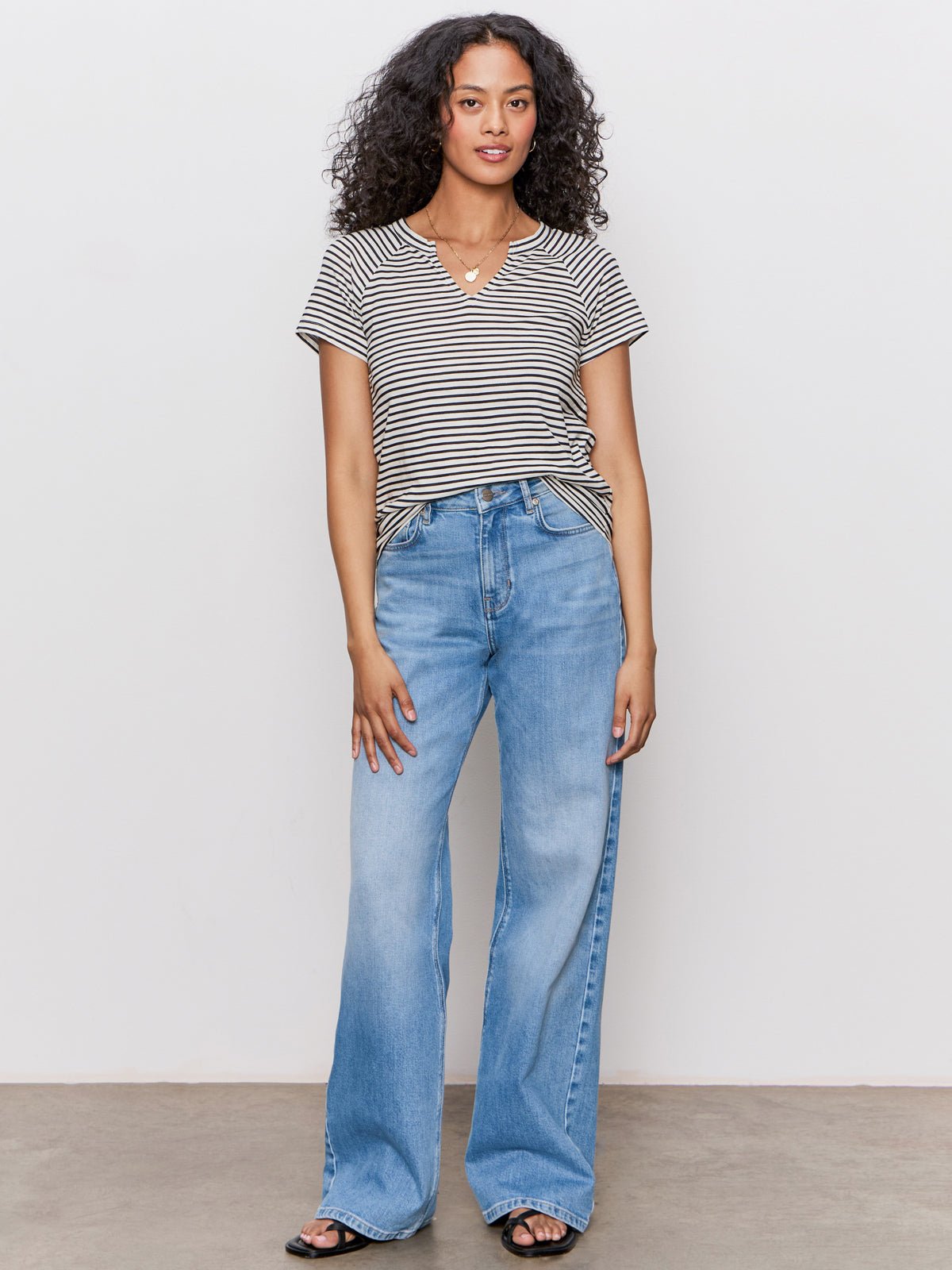 Notch Neck Tee Light Oat/Black Stripe - Sanctuary Clothing