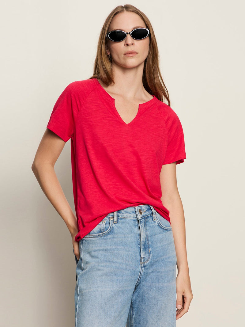Notch Neck Tee Radiant