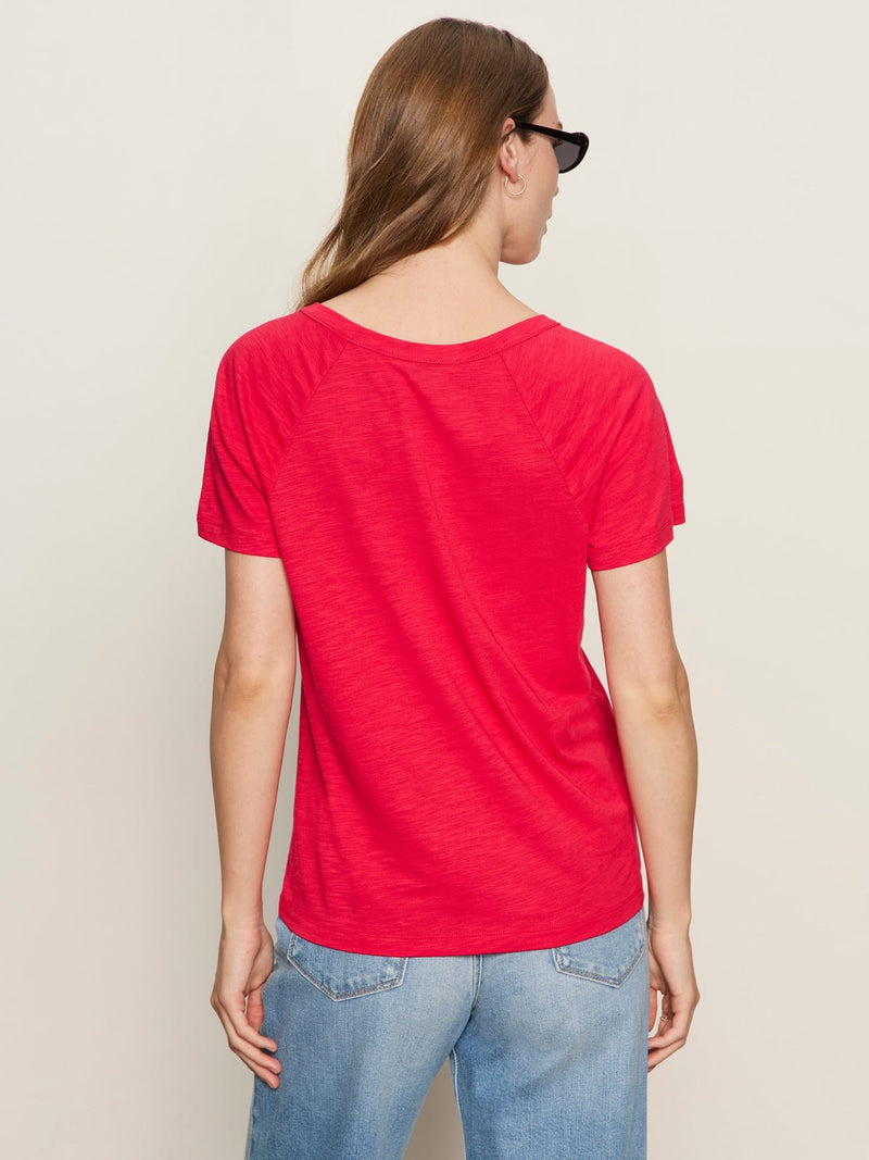 Notch Neck Tee Radiant alt 2