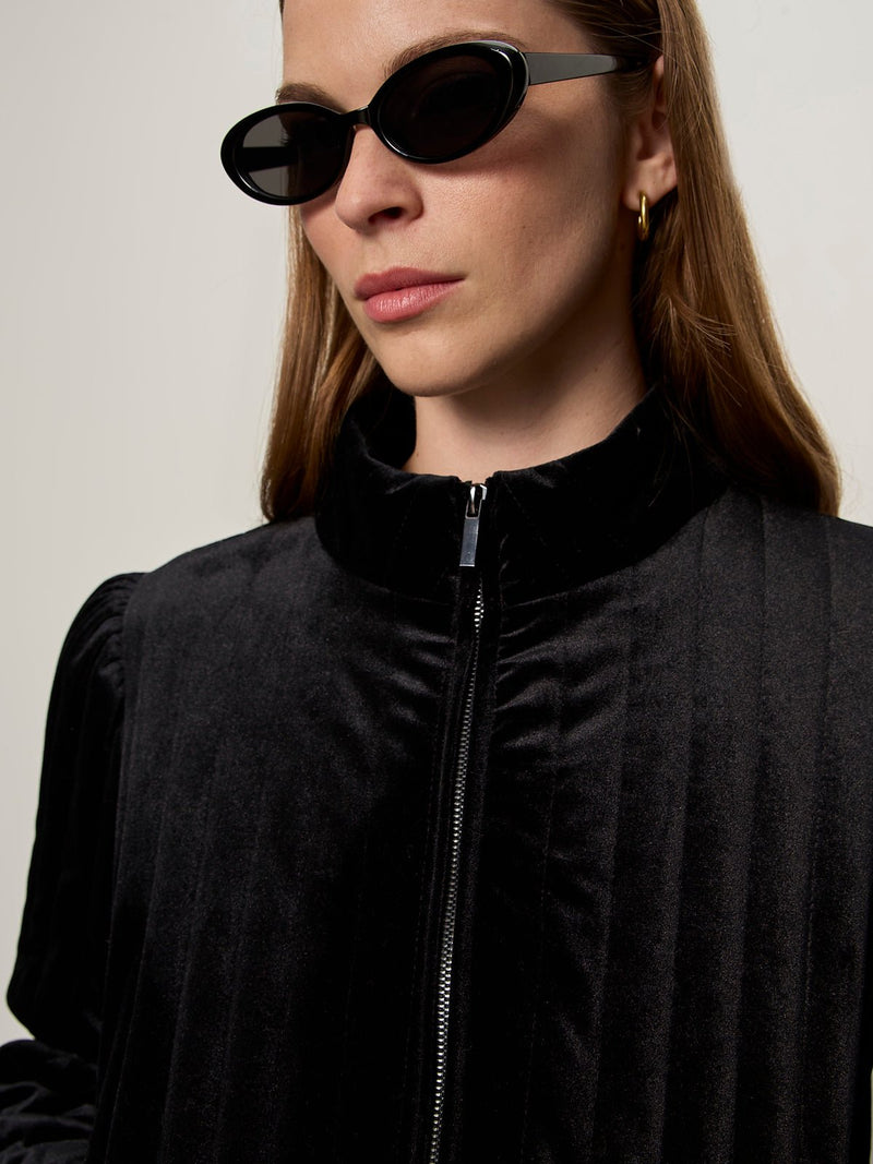 Quilted Velvet Jacket Black alt 5