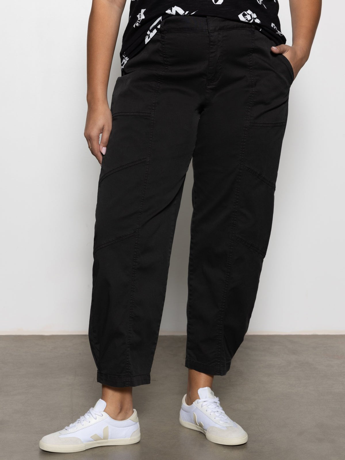 Sahara Tapered Standard Rise Pant Black Extended Sizing - Sanctuary Clothing