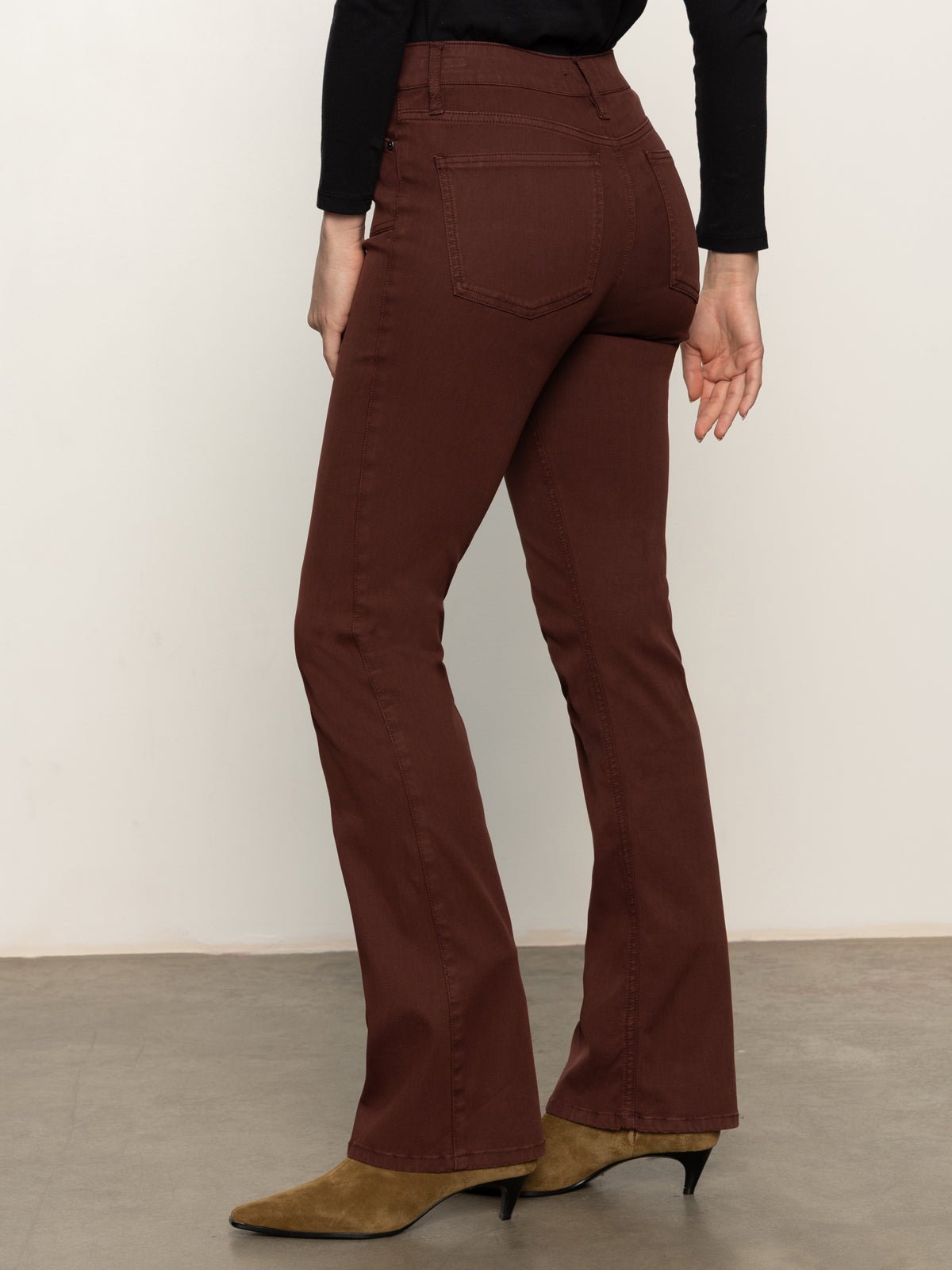 Sculpted Brook Bootcut Pant Chicory - Sanctuary Clothing