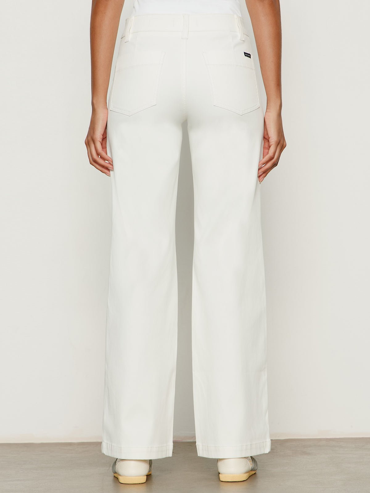 Sculpted Insider Wide Leg Jean Chalk - Sanctuary Clothing