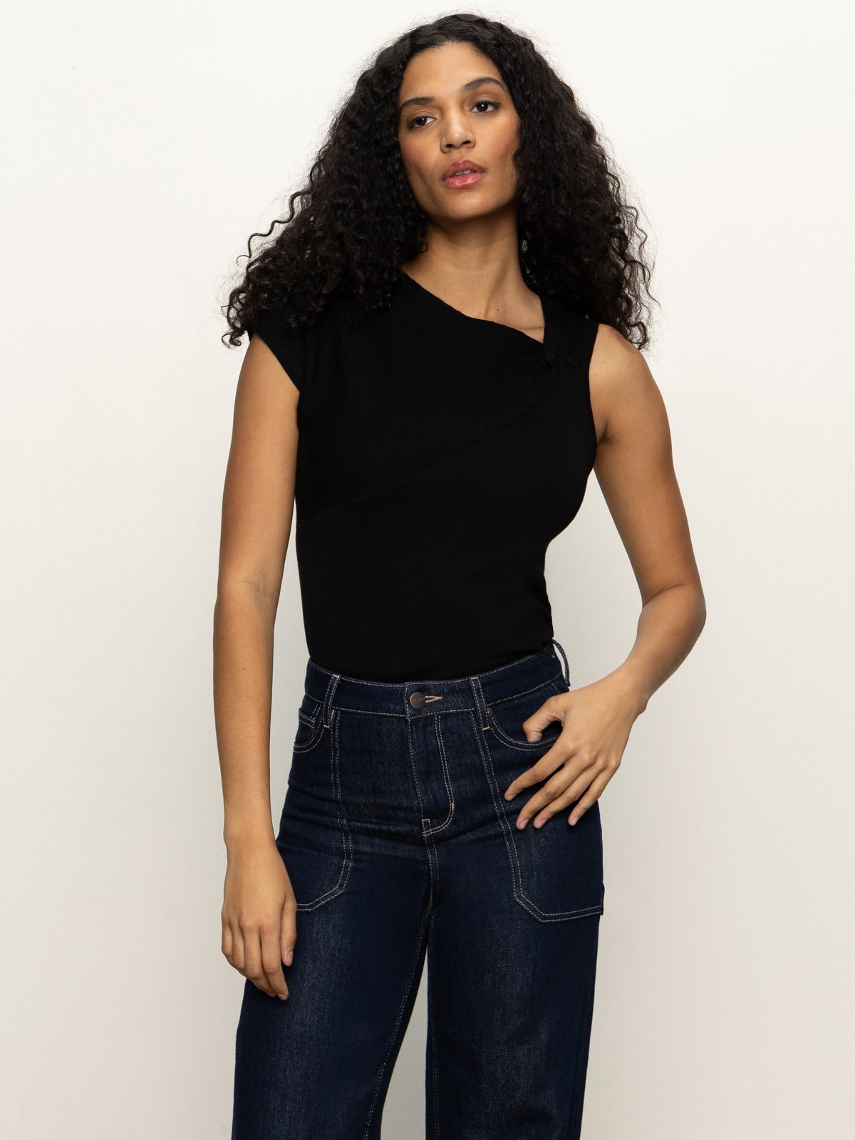Shoulder Twist Top Black - Sanctuary Clothing