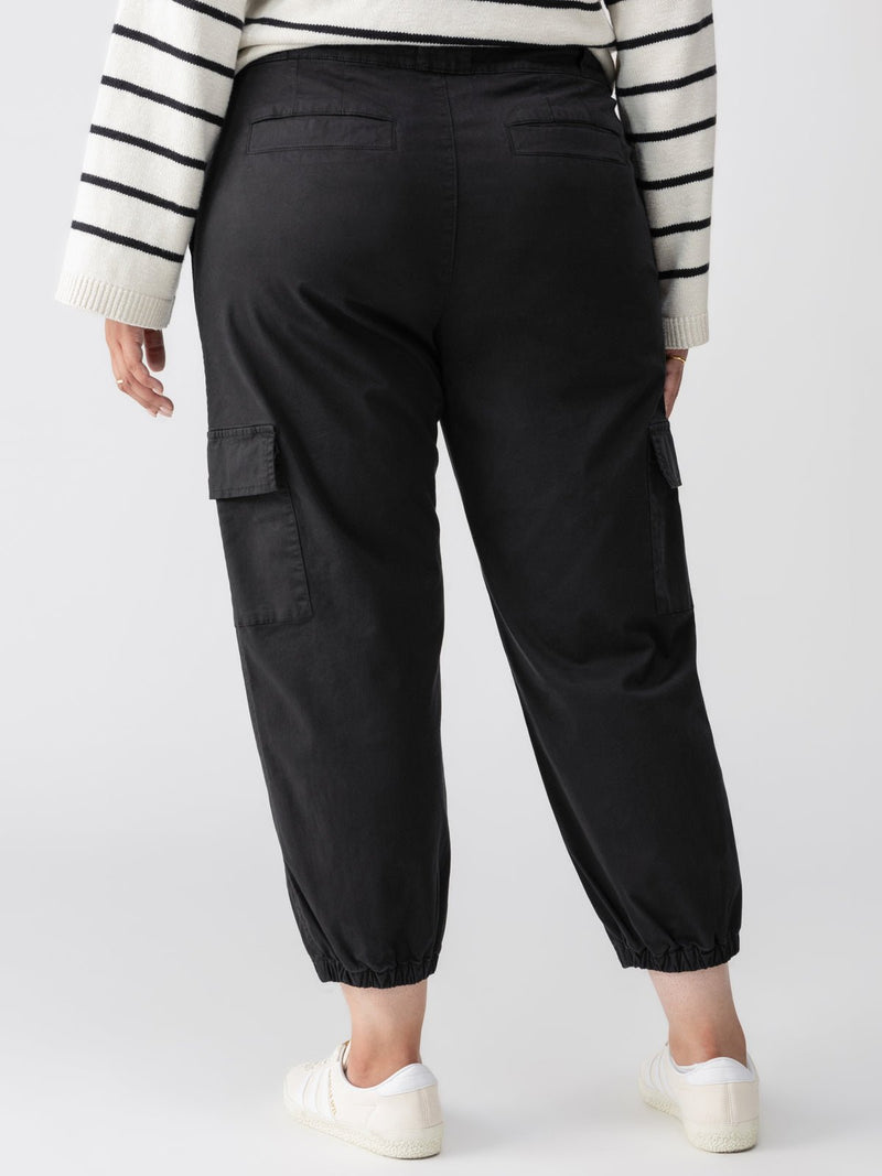 Take Over Jogger Mid-Rise Pant Black Extended Sizing alt 1