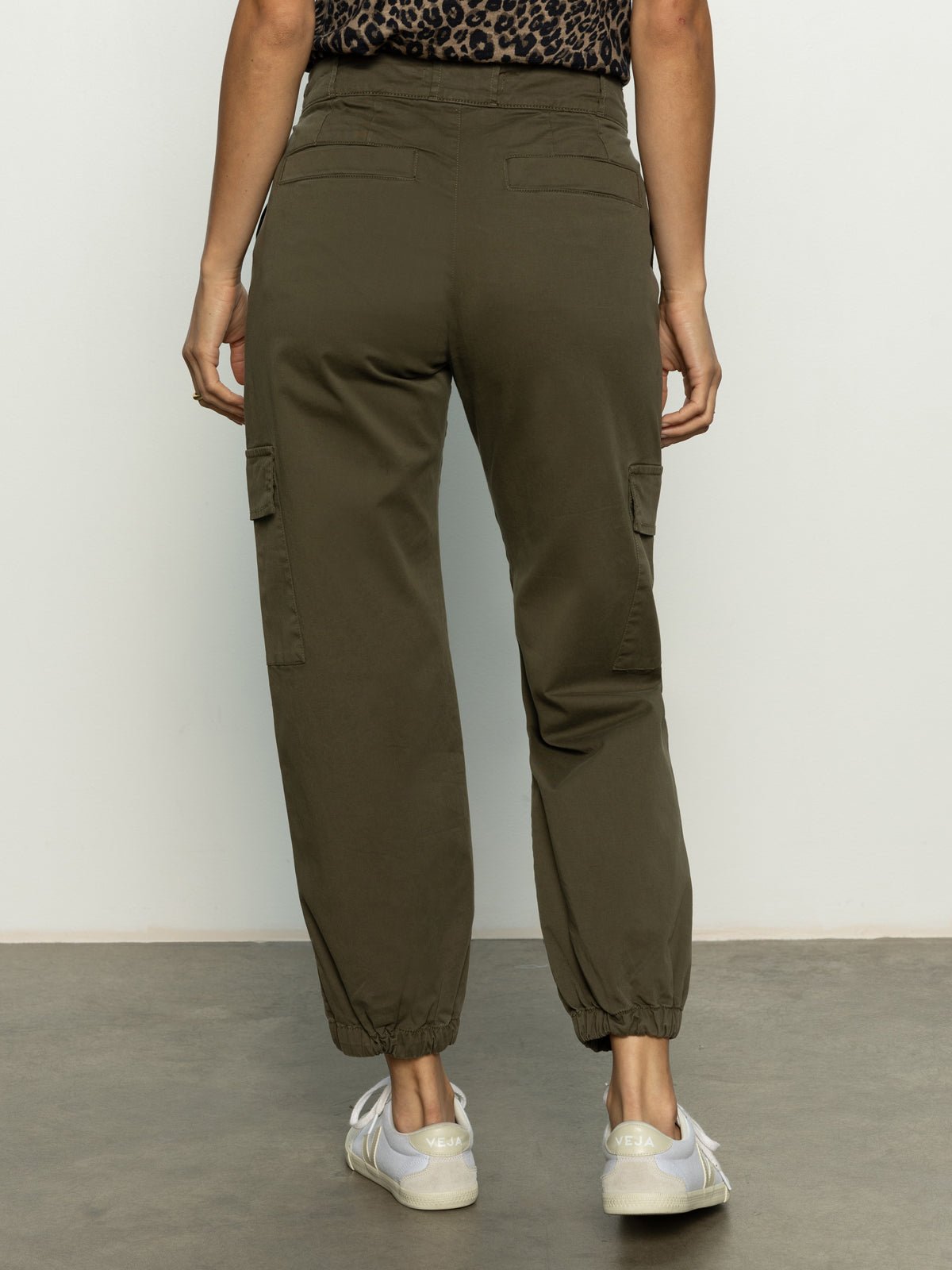Take Over Jogger Mid - Rise Pant Kalamata - Sanctuary Clothing