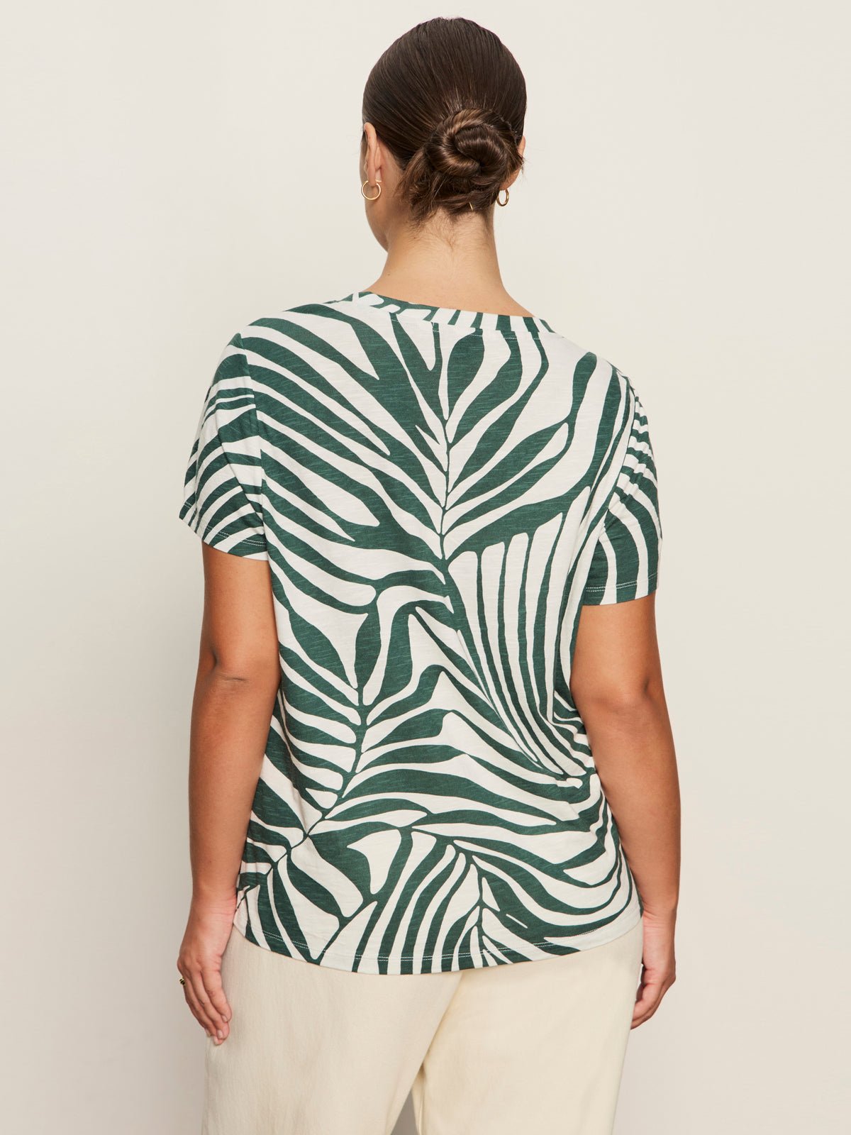 The Perfect Tee Green Oasis Extended Sizing - Sanctuary Clothing