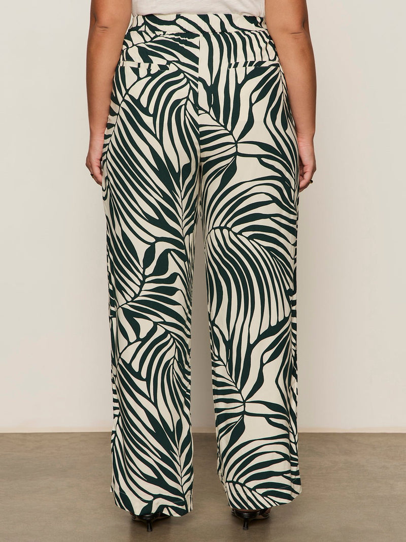 The Soft Trouser Green Oasis Extended Sizing alt 2